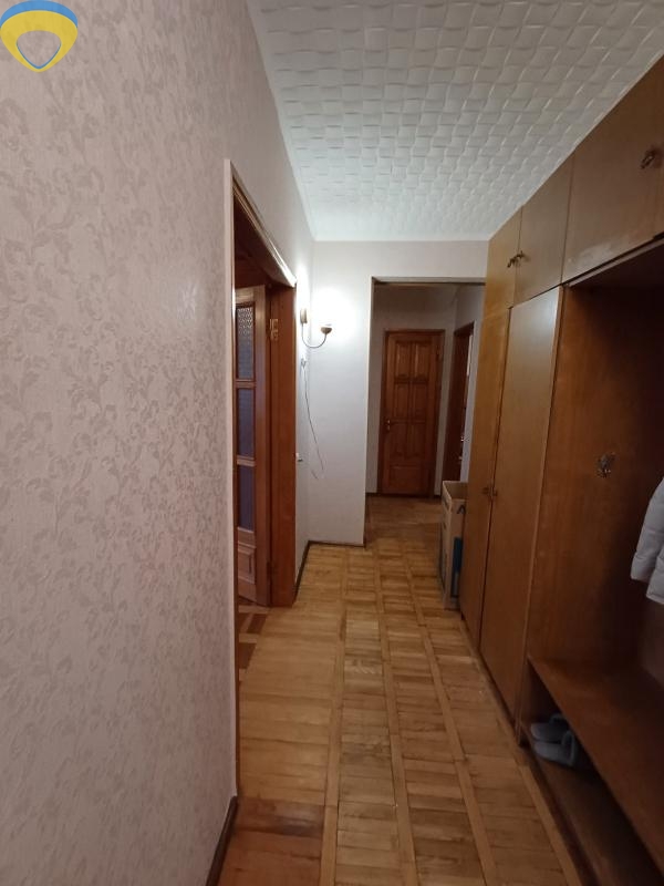 продажа трехкомнатной квартиры номер A-174294 в Суворовском районе, фото номер 9